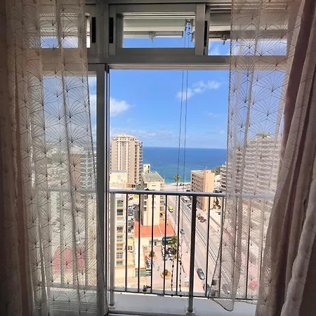 Apartamento Con Vistas Al Mar Impresionantes A 5 Min De La Playa Aire Wifi Parking Comunitario