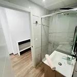 Apartment Sea View Apartment: Beachside Comfort With Wi-fi And Parking