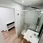 Sea View Apartment: Beachside Comfort With Wi-fi And Parking Apartment *