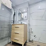 Sea View Apartment: Beachside Comfort With Wi-fi And Parking *
