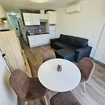 Apartment Sea View Apartment: Beachside Comfort With Wi-fi And Parking Calpe