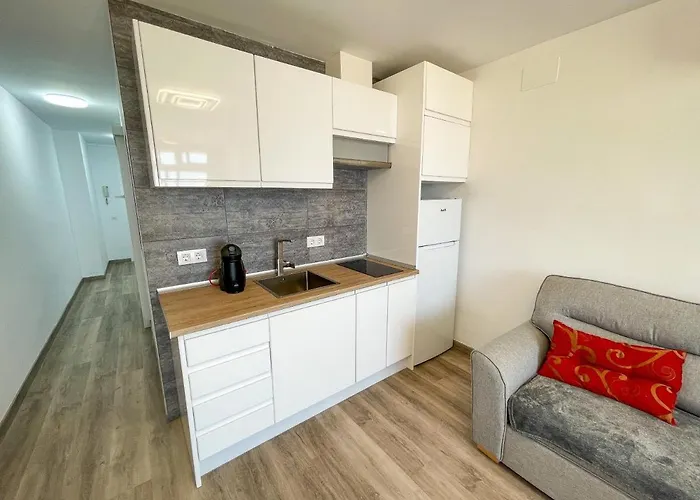 Sea View Apartment: Beachside Comfort With Wi-fi And Parking * Calpe