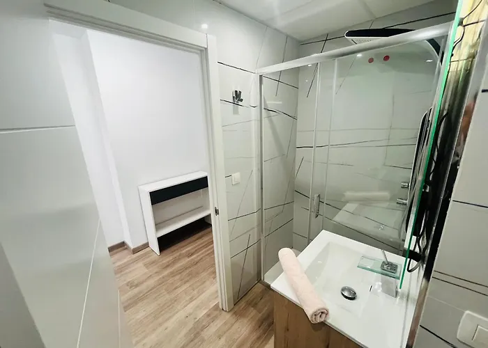 Apartment Sea View Apartment: Beachside Comfort With Wi-fi And Parking